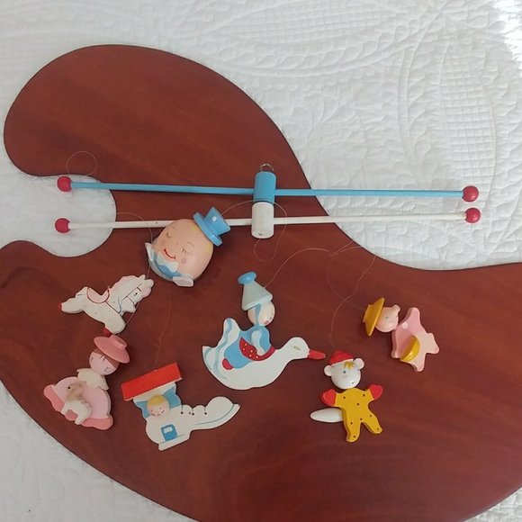 1940's Vintage Baby Crib Mother Goose Nursery Rhyme Mobile - Picture 1 of 12